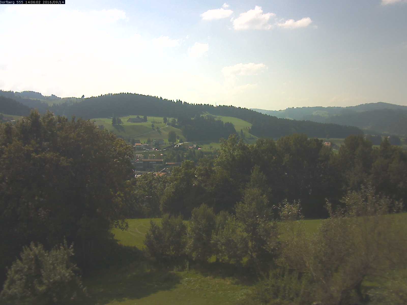 Webcam-Bild: Aussicht vom Dorfberg in Langnau 20160914-140601