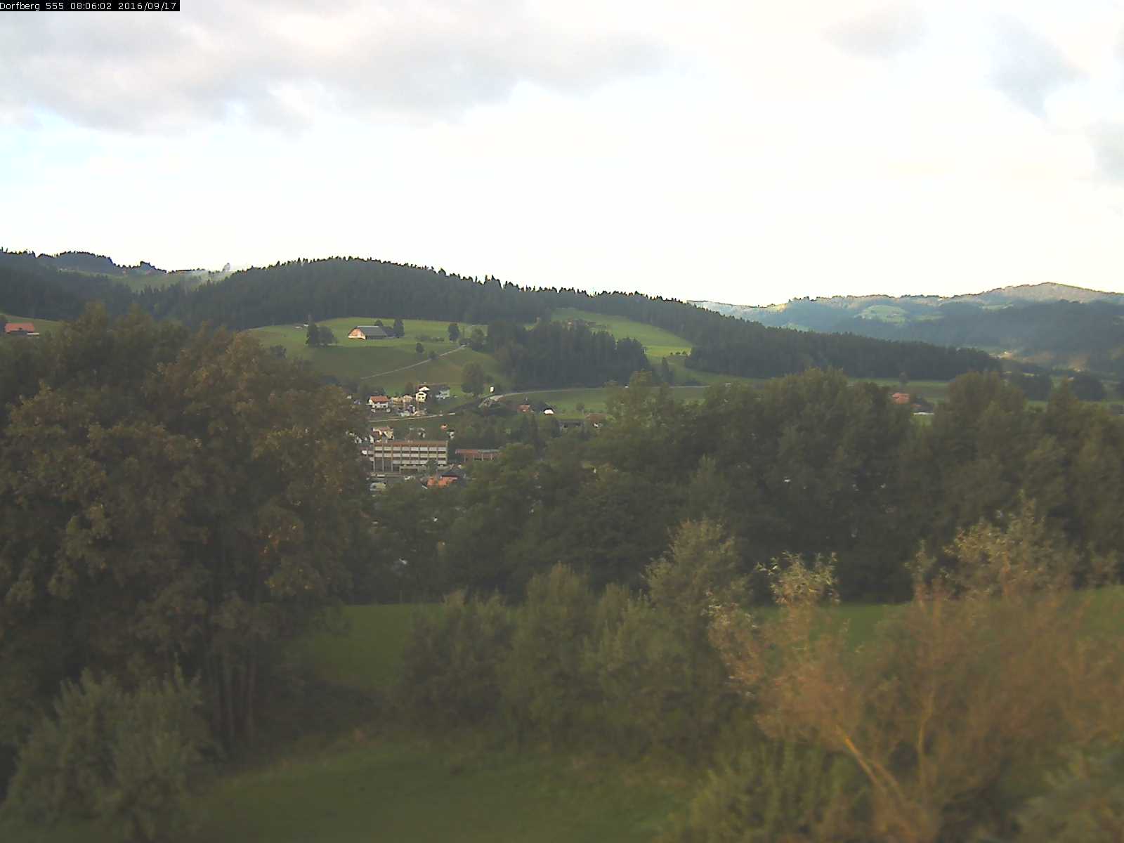 Webcam-Bild: Aussicht vom Dorfberg in Langnau 20160917-080601