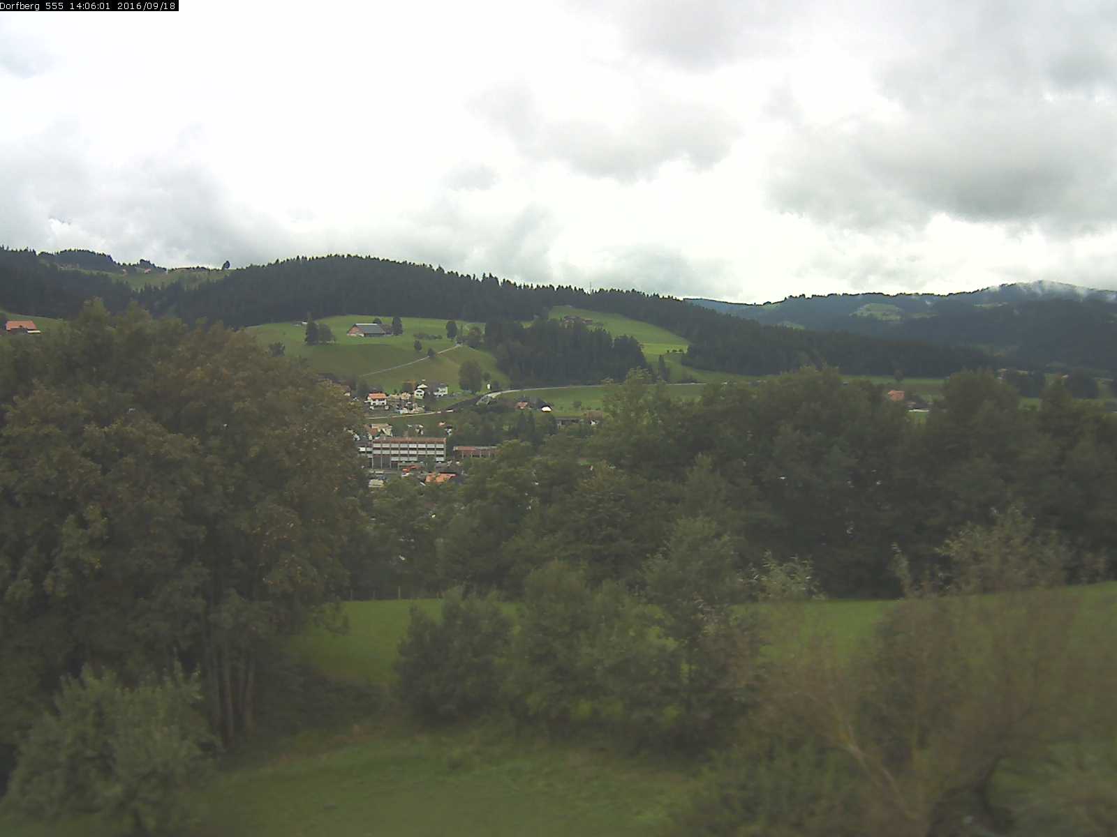 Webcam-Bild: Aussicht vom Dorfberg in Langnau 20160918-140601