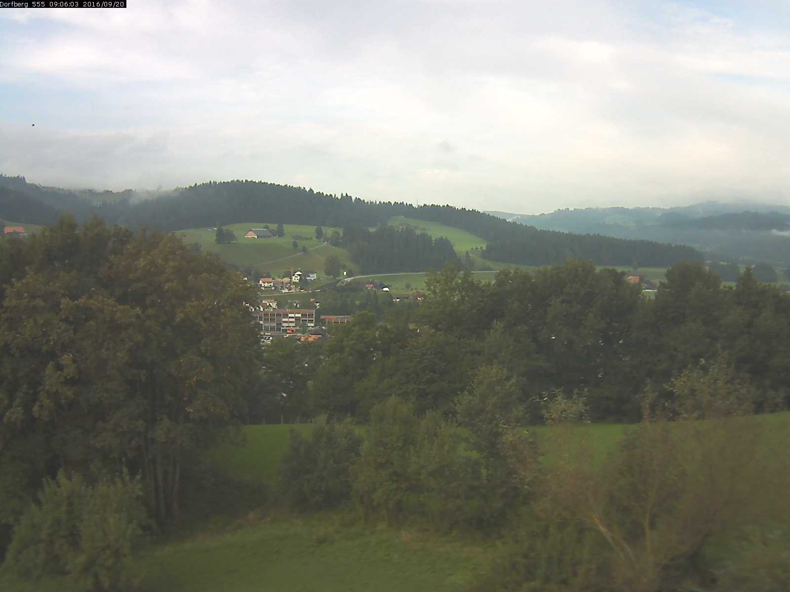 Webcam-Bild: Aussicht vom Dorfberg in Langnau 20160920-090601