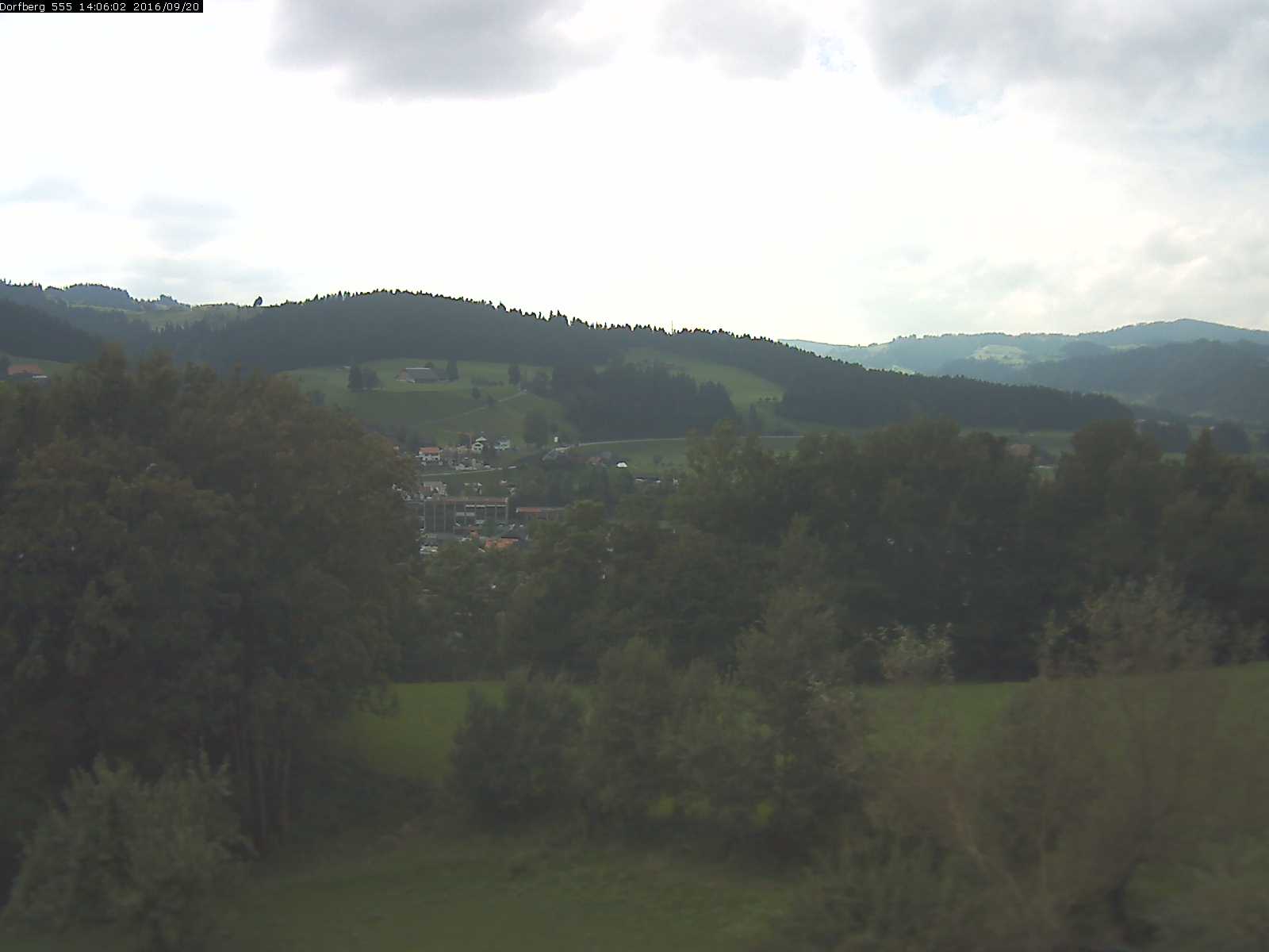 Webcam-Bild: Aussicht vom Dorfberg in Langnau 20160920-140601