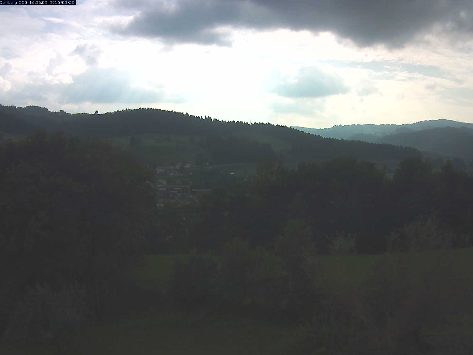 Webcam-Bild: Aussicht vom Dorfberg in Langnau 20160920-160601