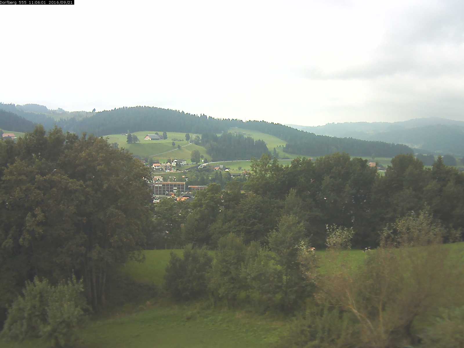 Webcam-Bild: Aussicht vom Dorfberg in Langnau 20160921-110601
