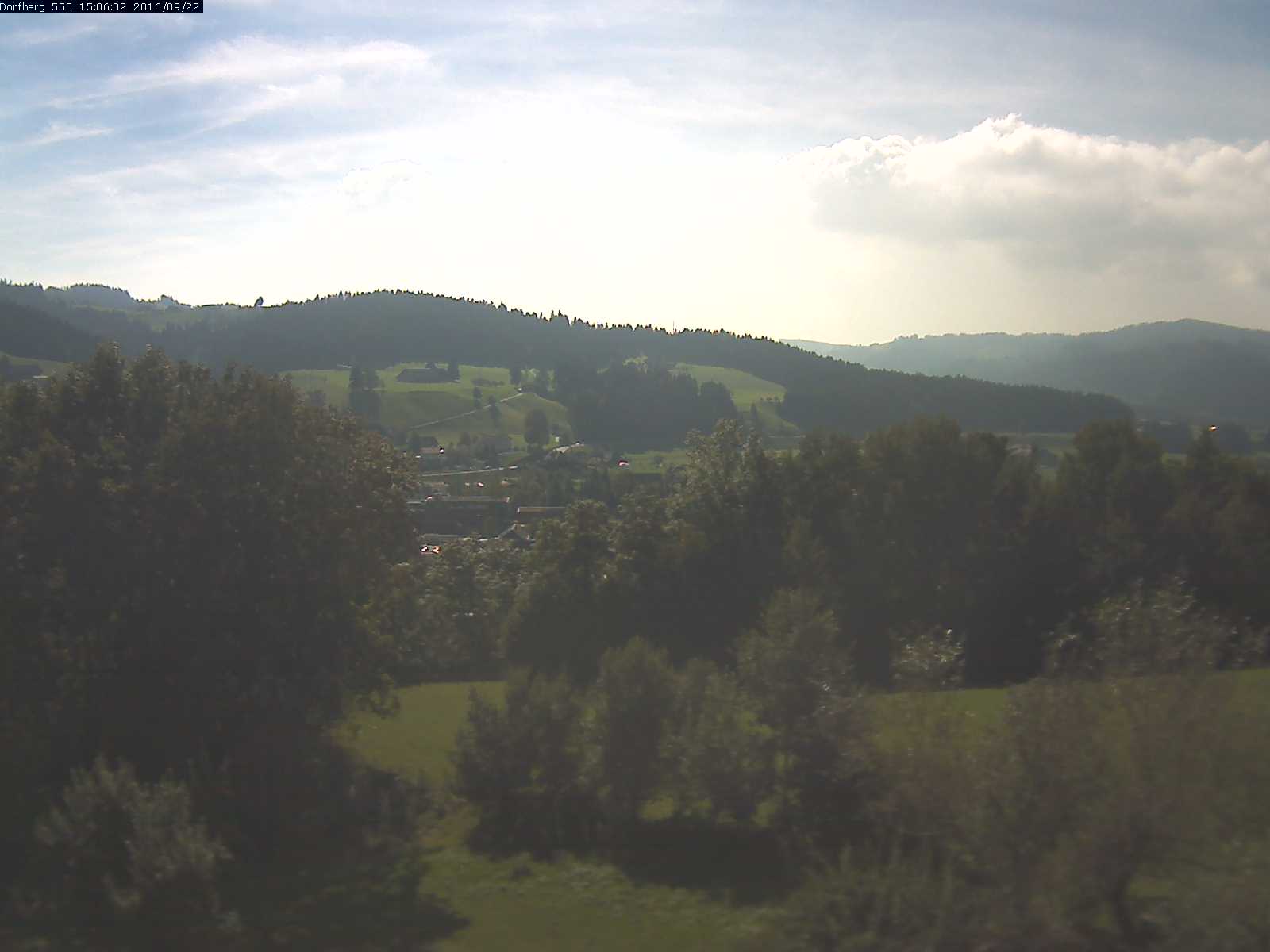 Webcam-Bild: Aussicht vom Dorfberg in Langnau 20160922-150601