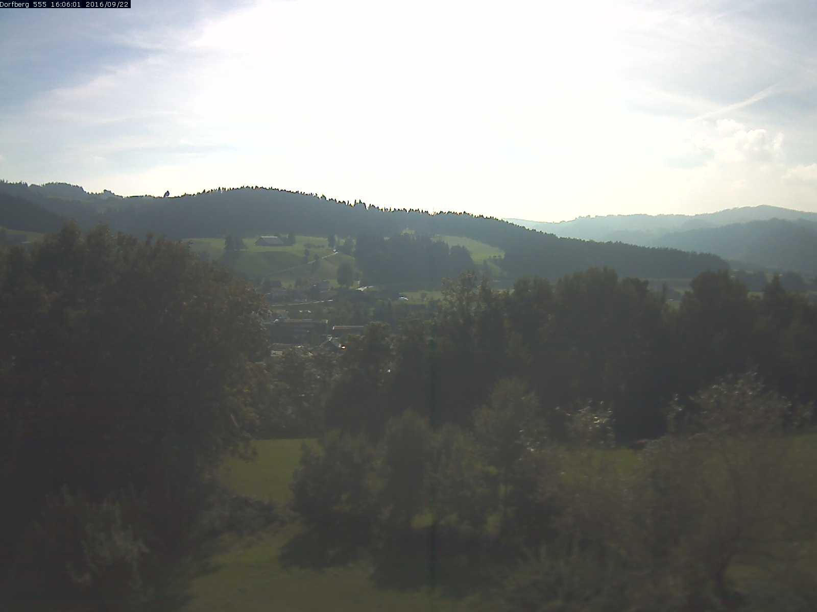 Webcam-Bild: Aussicht vom Dorfberg in Langnau 20160922-160601