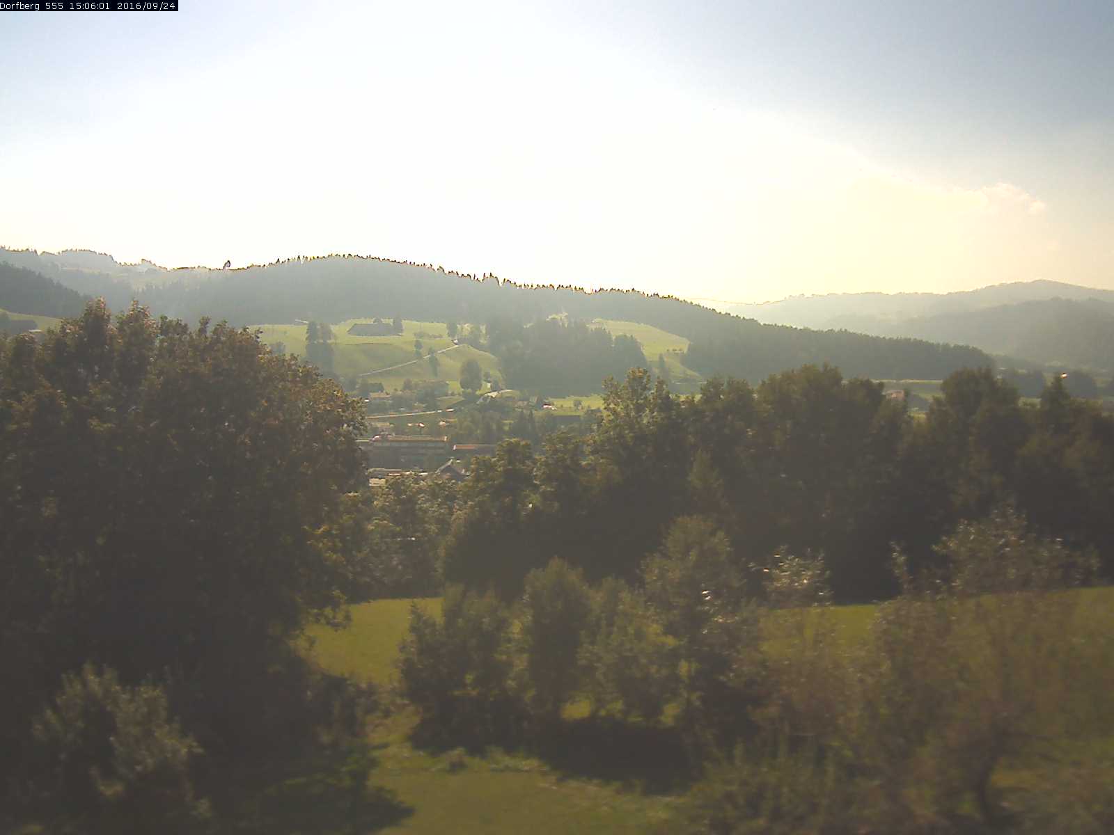 Webcam-Bild: Aussicht vom Dorfberg in Langnau 20160924-150601