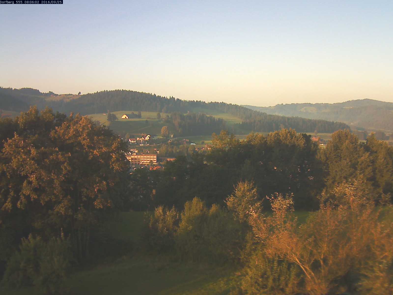 Webcam-Bild: Aussicht vom Dorfberg in Langnau 20160925-080601