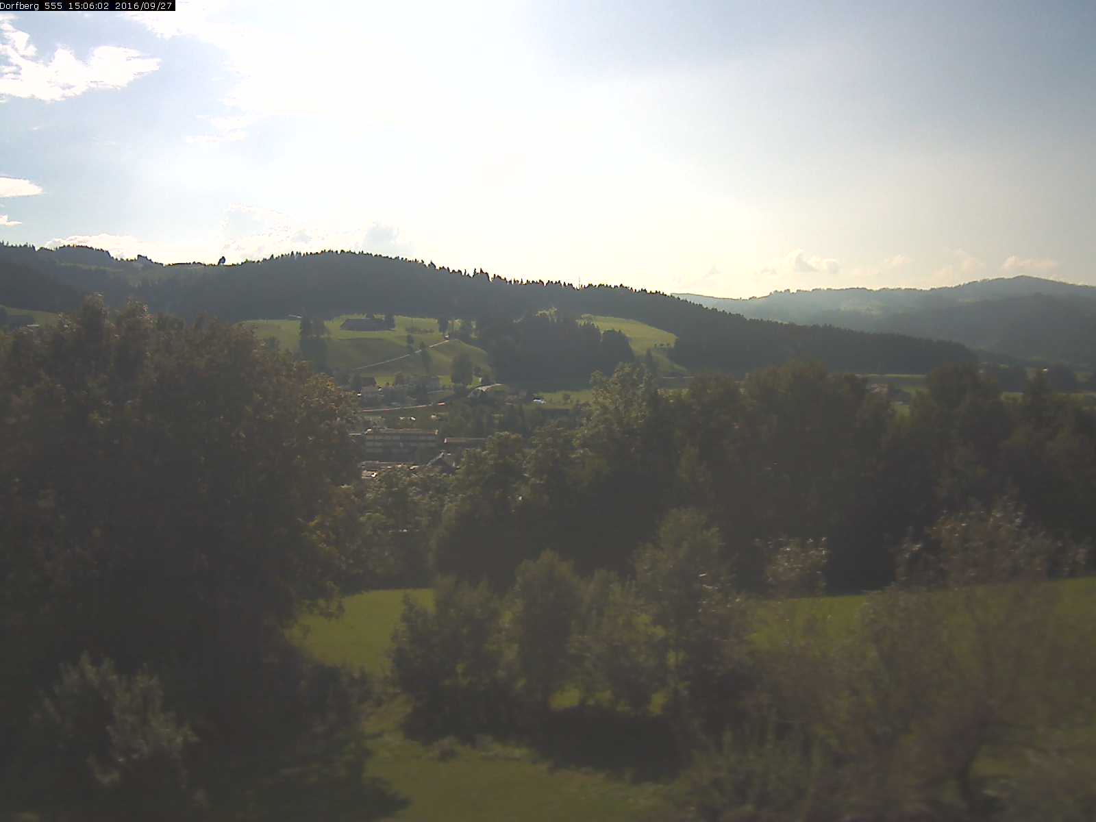 Webcam-Bild: Aussicht vom Dorfberg in Langnau 20160927-150601