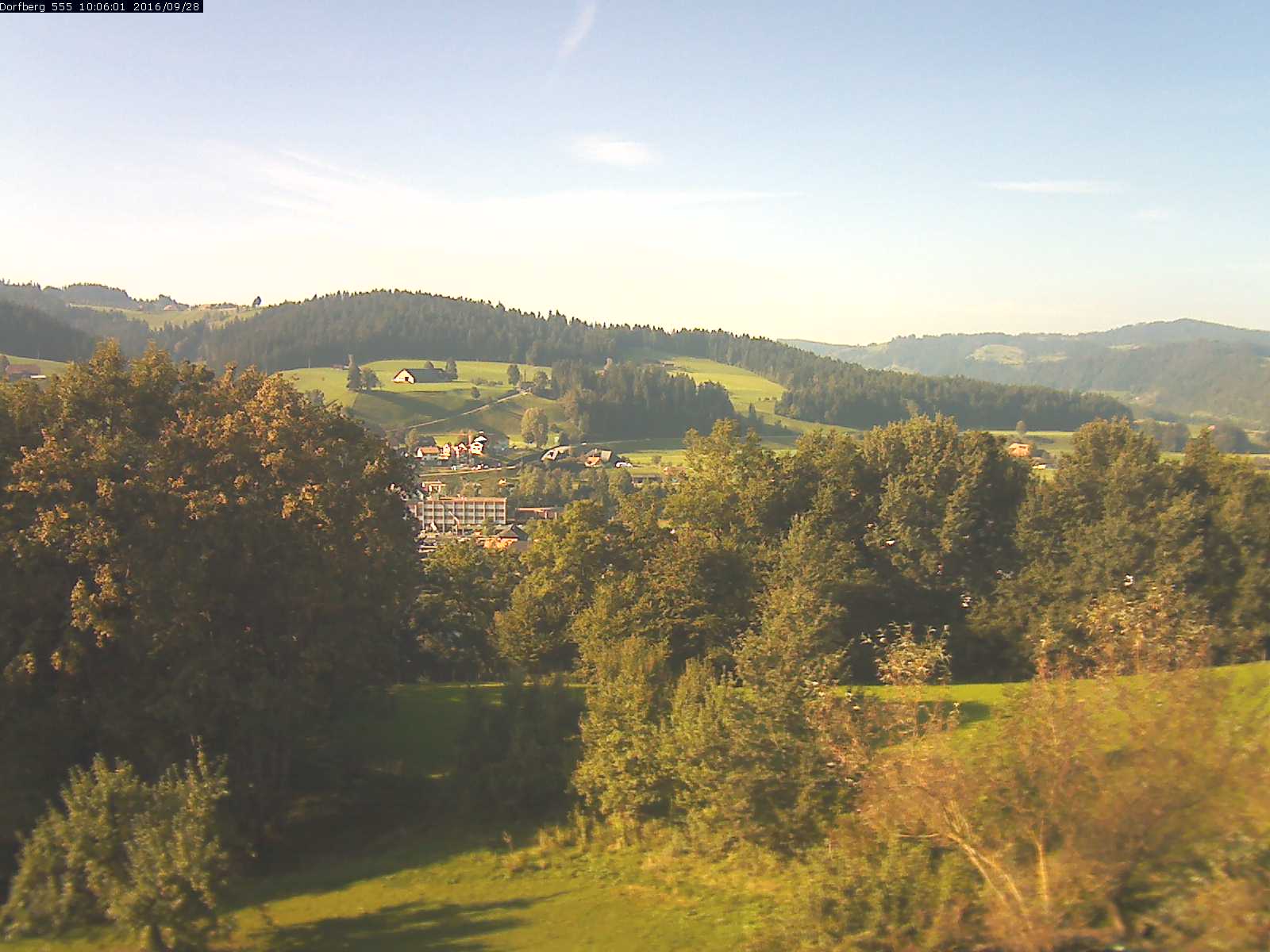 Webcam-Bild: Aussicht vom Dorfberg in Langnau 20160928-100601
