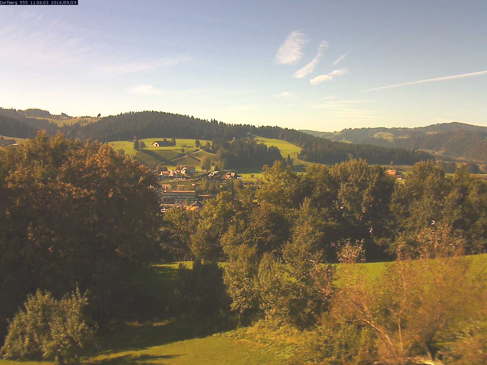 Webcam-Bild: Aussicht vom Dorfberg in Langnau 20160929-110601