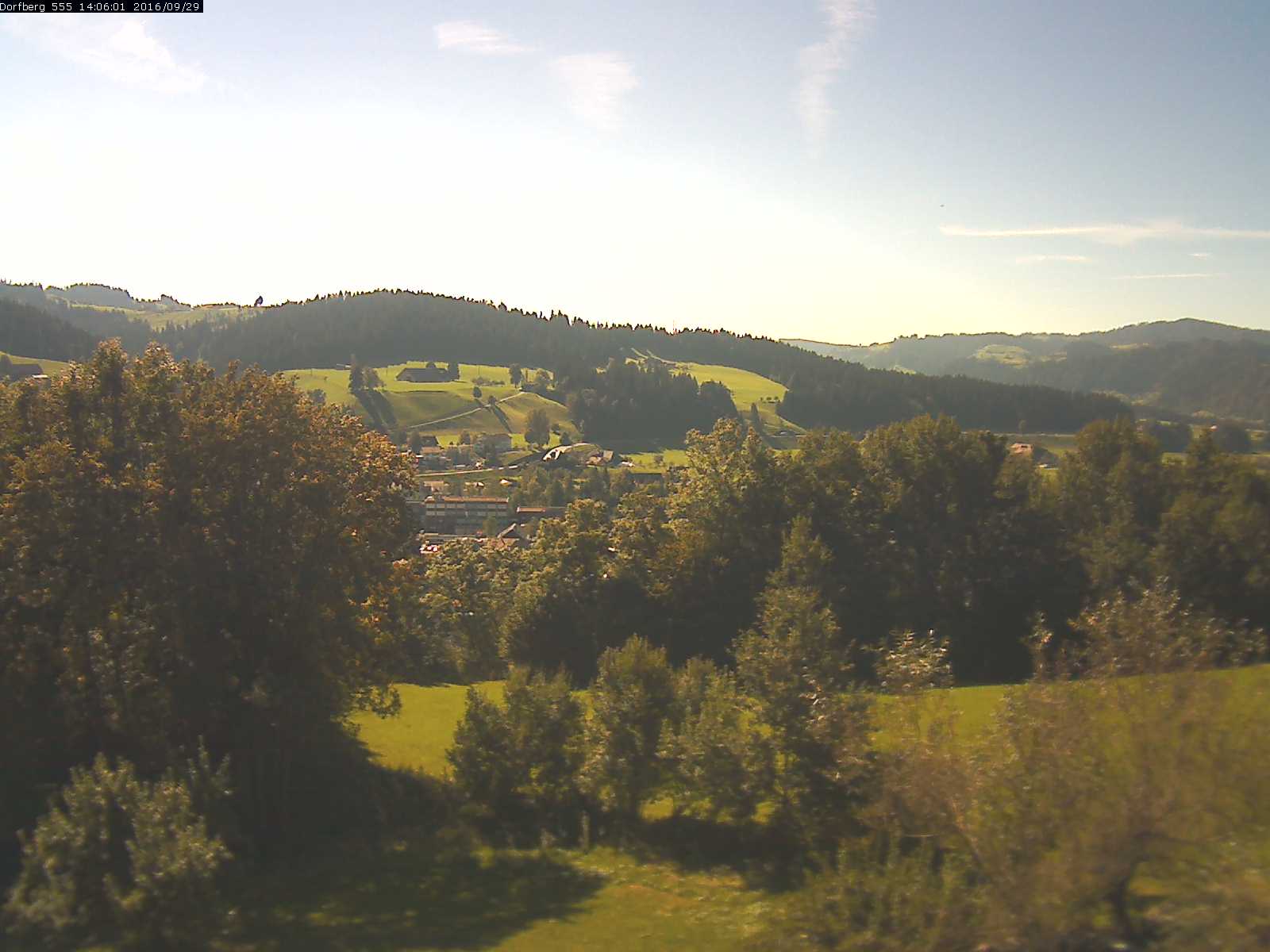 Webcam-Bild: Aussicht vom Dorfberg in Langnau 20160929-140601
