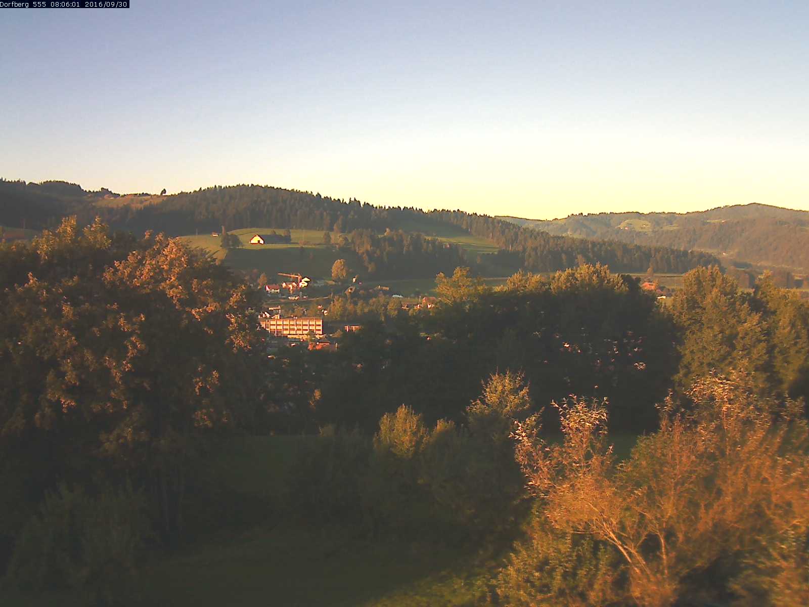 Webcam-Bild: Aussicht vom Dorfberg in Langnau 20160930-080601