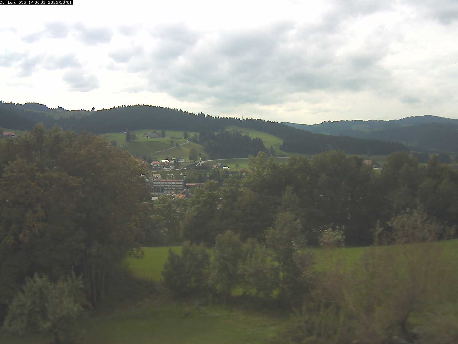 Webcam-Bild: Aussicht vom Dorfberg in Langnau 20161001-140601