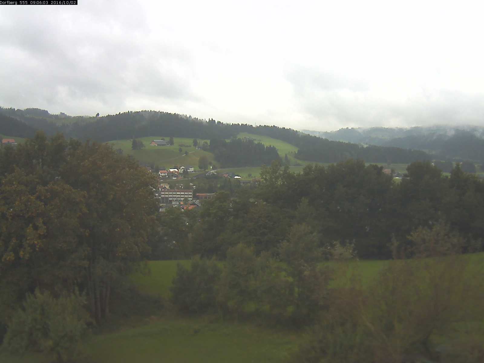Webcam-Bild: Aussicht vom Dorfberg in Langnau 20161002-090601