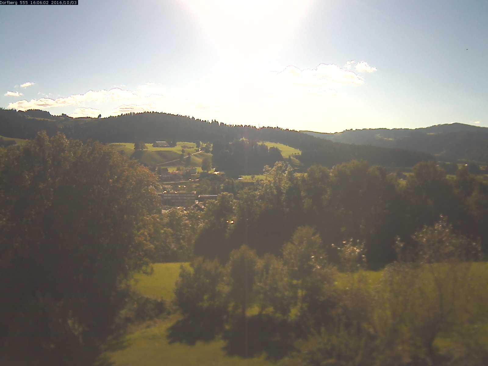Webcam-Bild: Aussicht vom Dorfberg in Langnau 20161003-160601