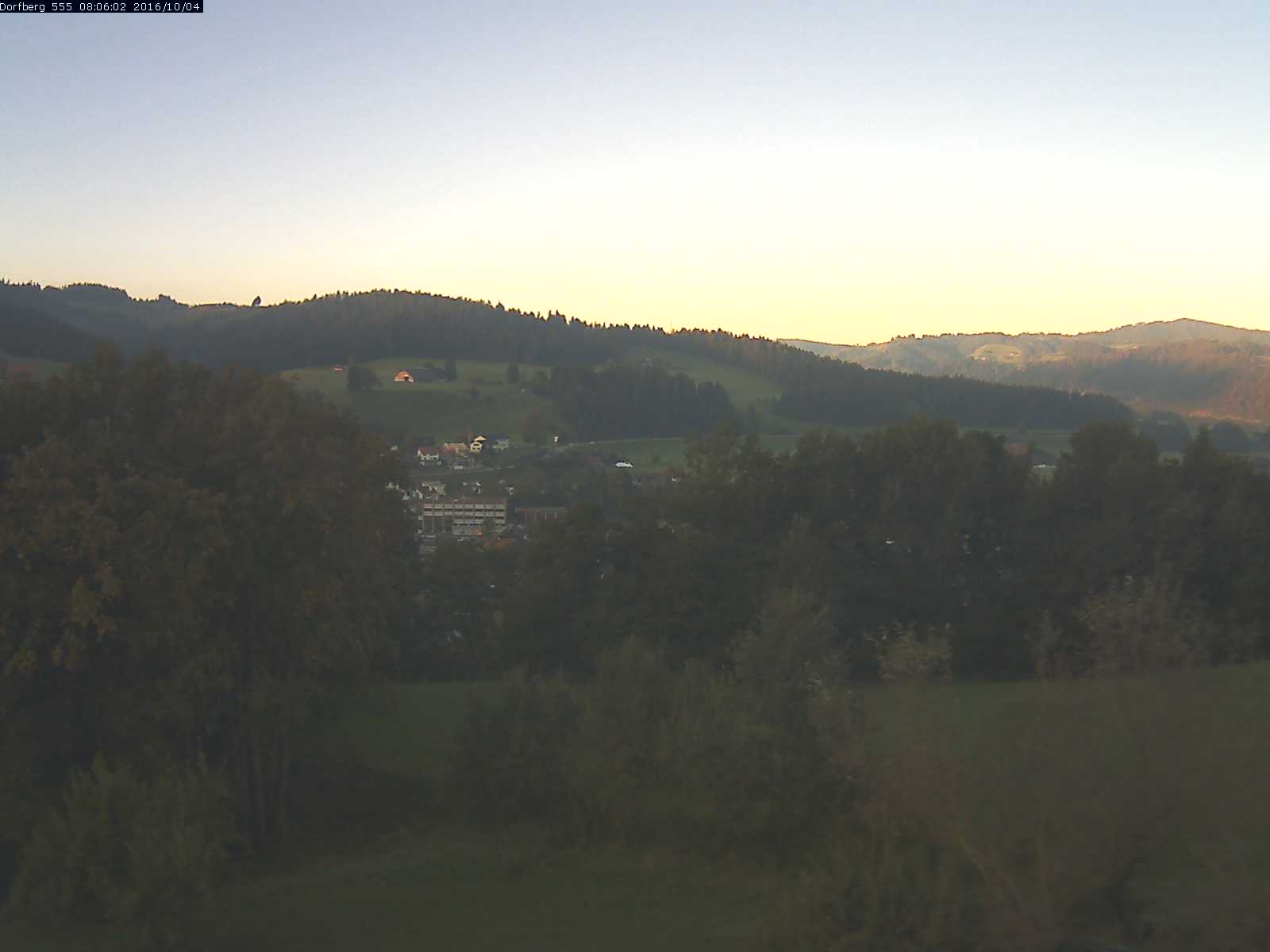 Webcam-Bild: Aussicht vom Dorfberg in Langnau 20161004-080601