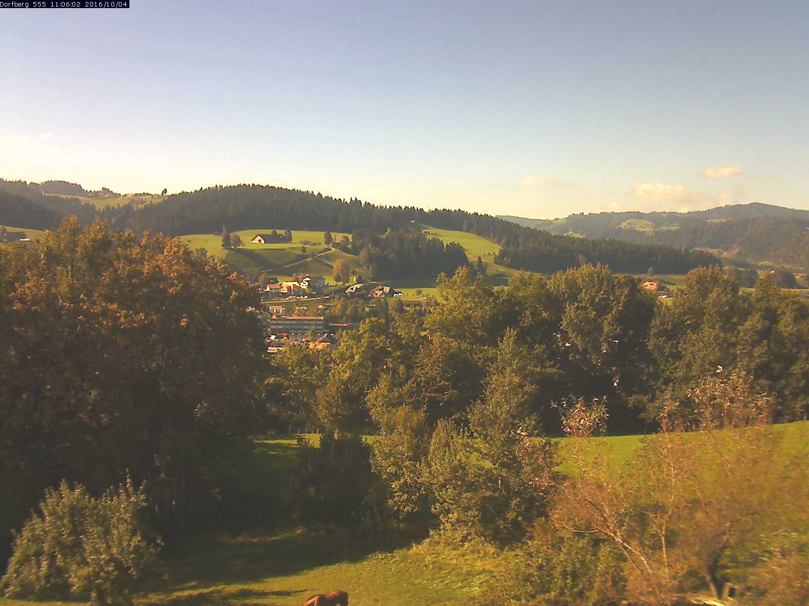 Webcam-Bild: Aussicht vom Dorfberg in Langnau 20161004-110601