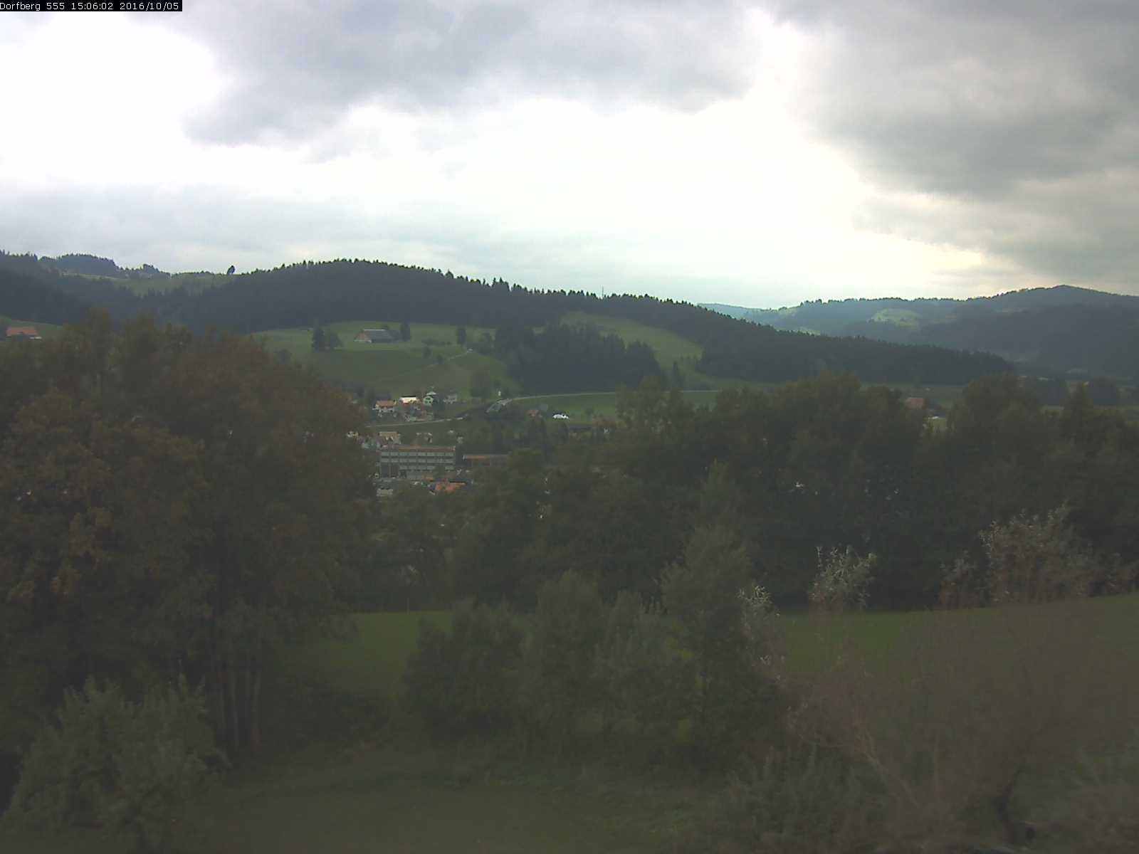 Webcam-Bild: Aussicht vom Dorfberg in Langnau 20161005-150602