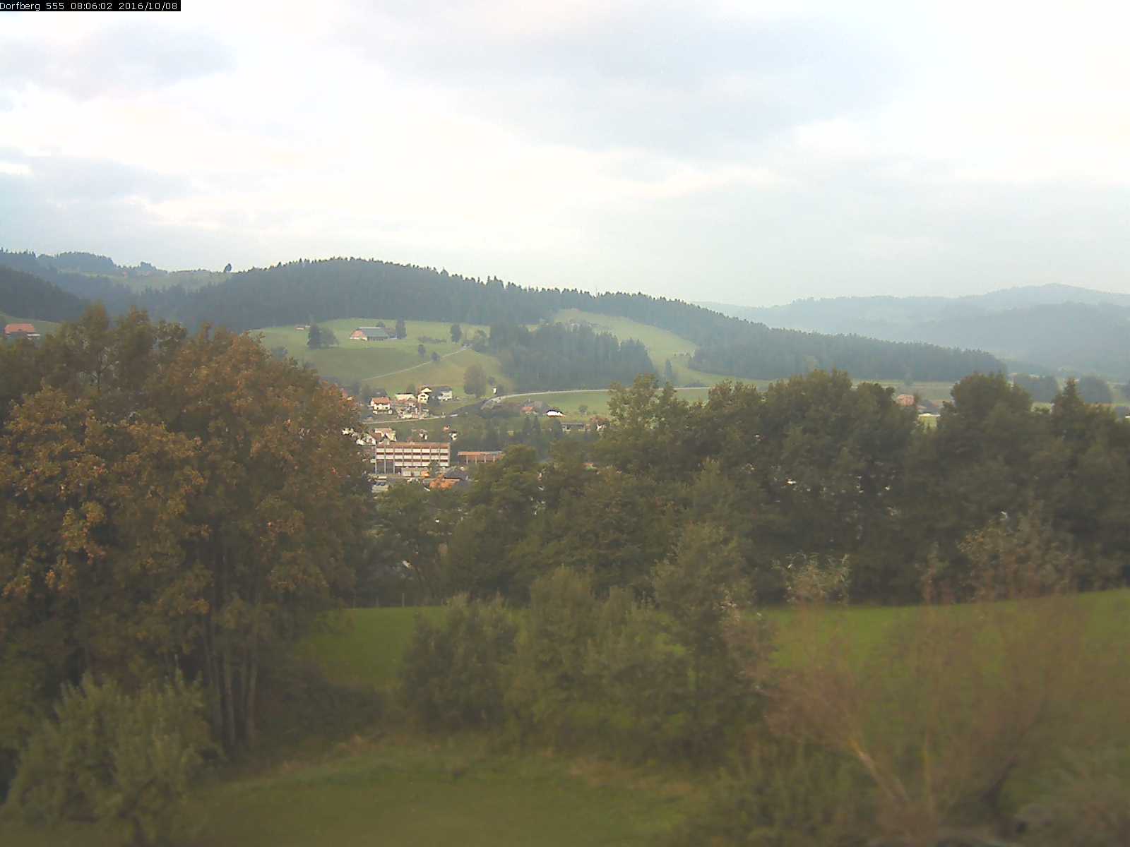 Webcam-Bild: Aussicht vom Dorfberg in Langnau 20161008-080601