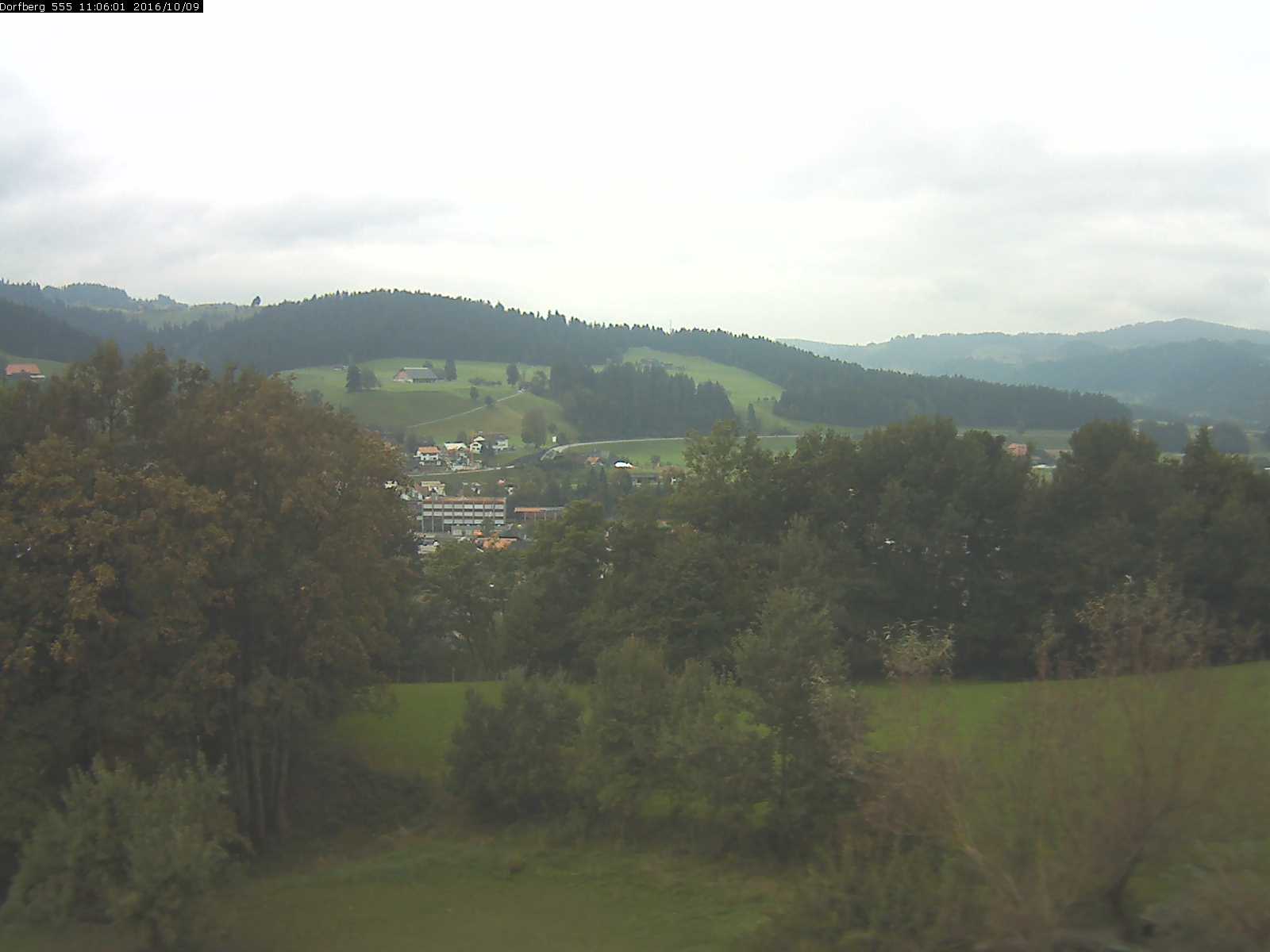 Webcam-Bild: Aussicht vom Dorfberg in Langnau 20161009-110601