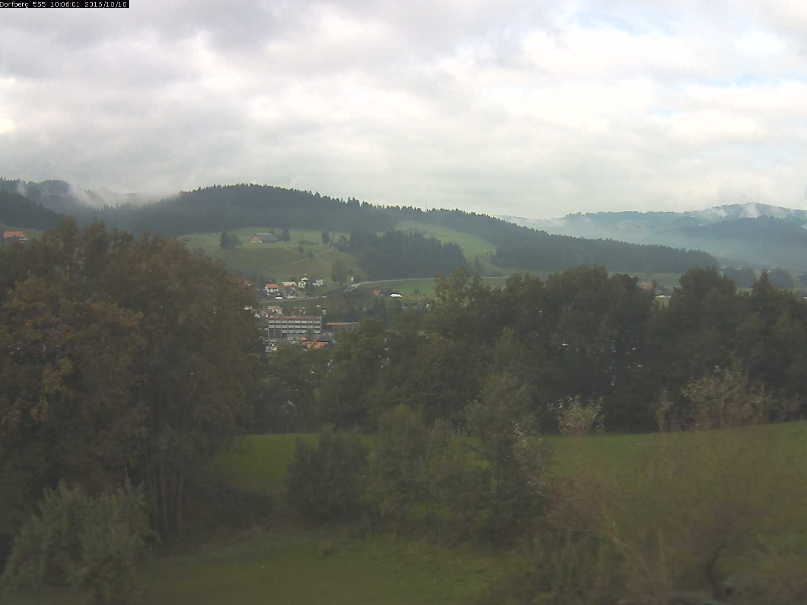 Webcam-Bild: Aussicht vom Dorfberg in Langnau 20161010-100601