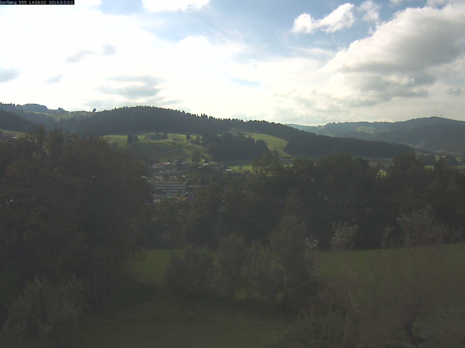 Webcam-Bild: Aussicht vom Dorfberg in Langnau 20161010-140601
