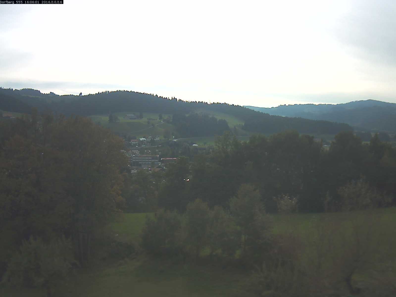 Webcam-Bild: Aussicht vom Dorfberg in Langnau 20161016-160601