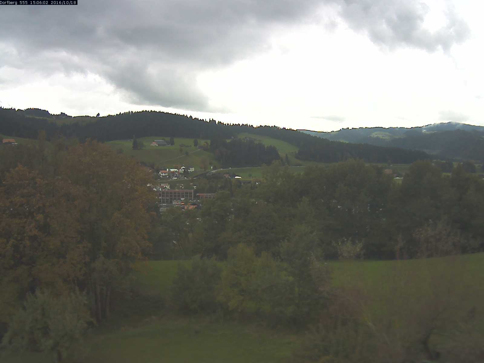 Webcam-Bild: Aussicht vom Dorfberg in Langnau 20161018-150601