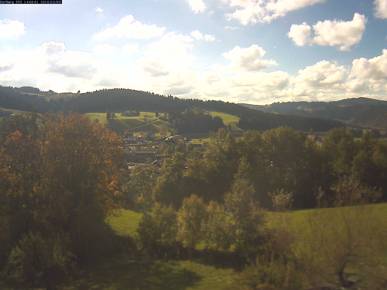 Webcam-Bild: Aussicht vom Dorfberg in Langnau 20161020-140601