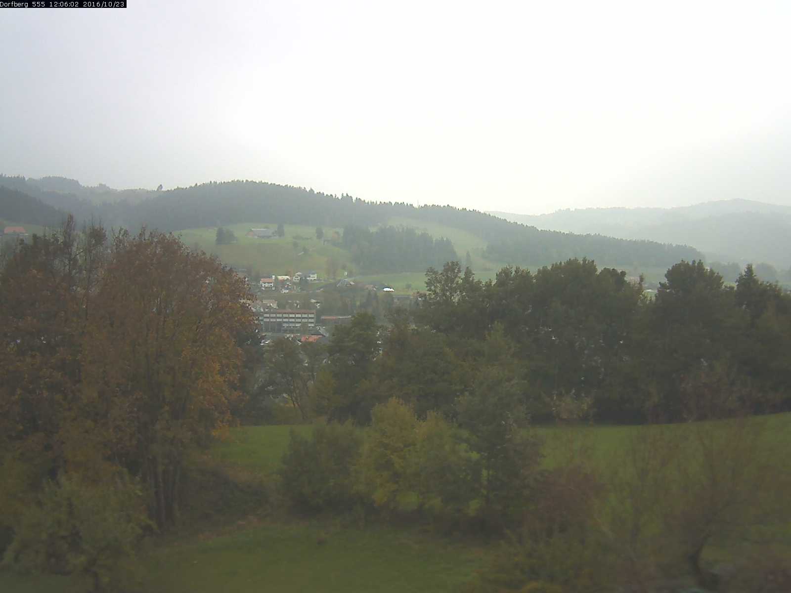 Webcam-Bild: Aussicht vom Dorfberg in Langnau 20161023-120601
