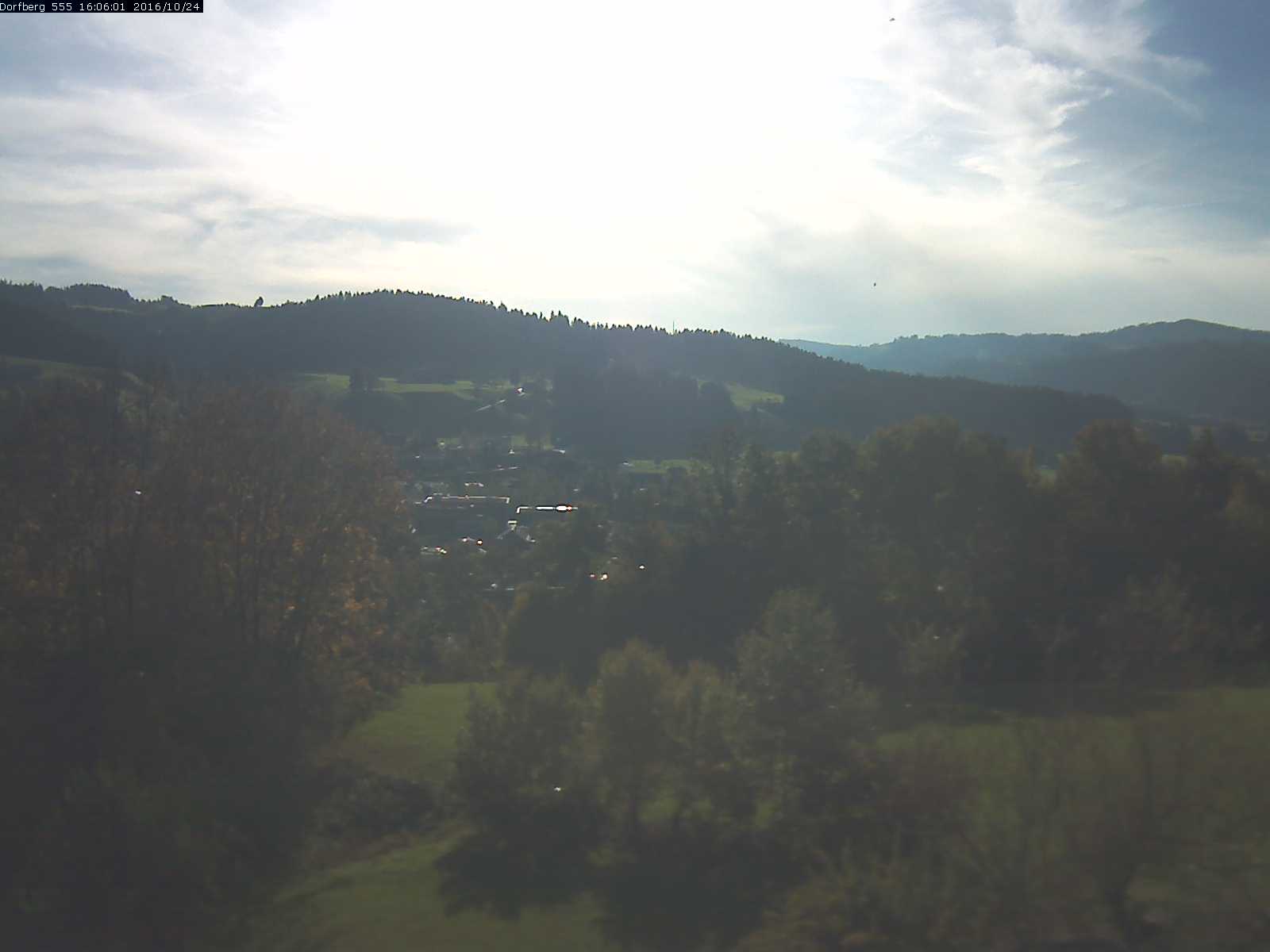 Webcam-Bild: Aussicht vom Dorfberg in Langnau 20161024-160601