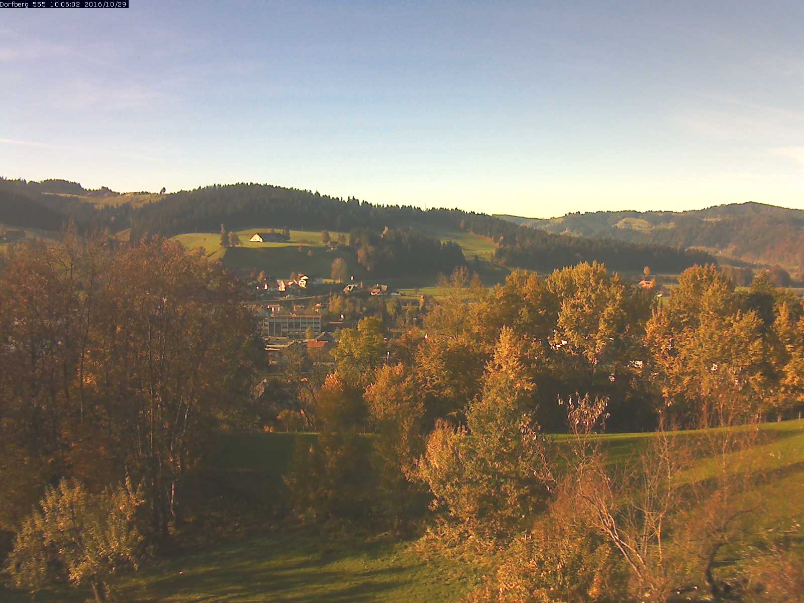 Webcam-Bild: Aussicht vom Dorfberg in Langnau 20161029-100601