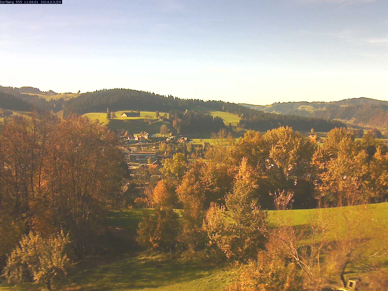 Webcam-Bild: Aussicht vom Dorfberg in Langnau 20161029-110601