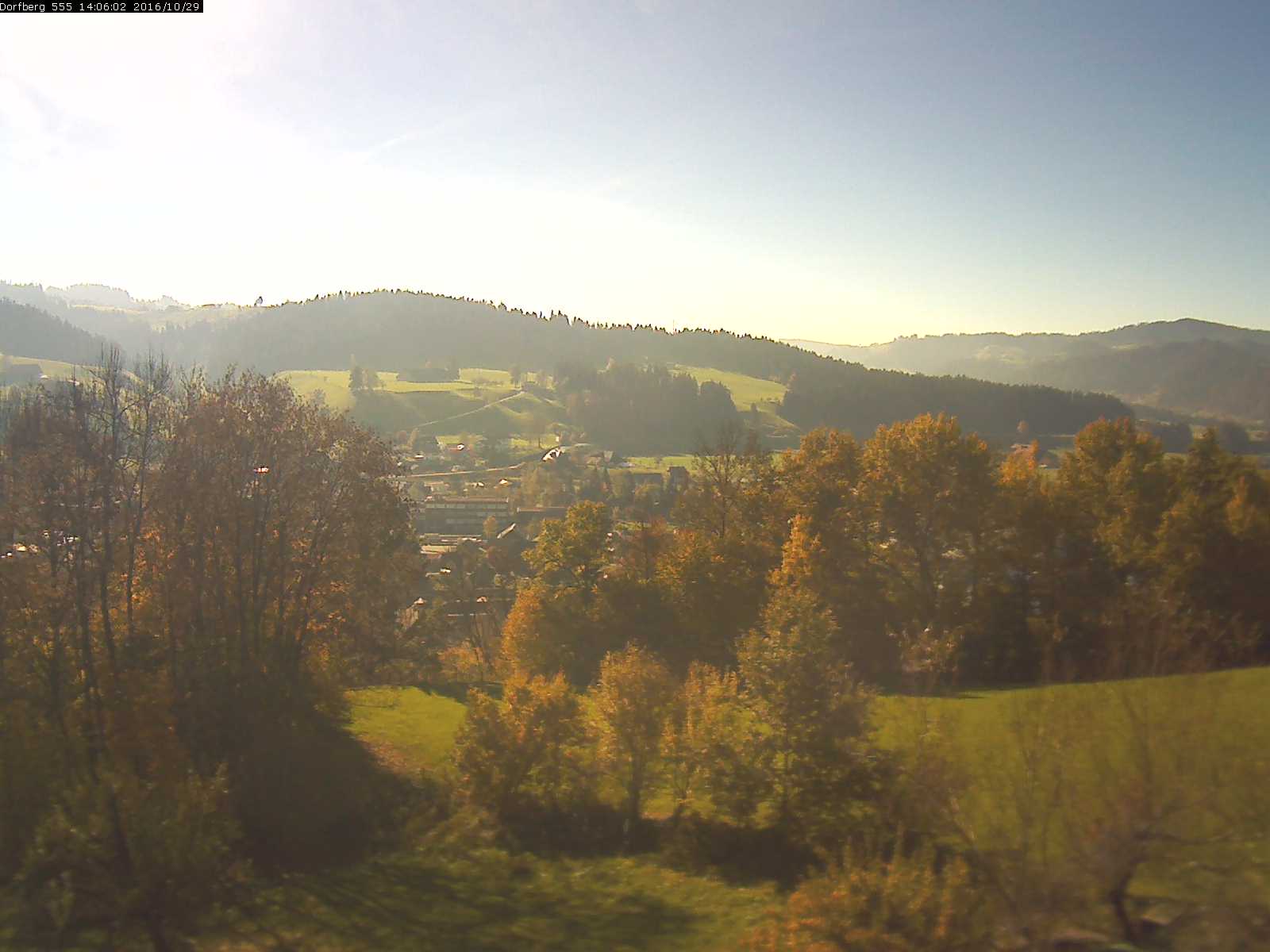 Webcam-Bild: Aussicht vom Dorfberg in Langnau 20161029-140601