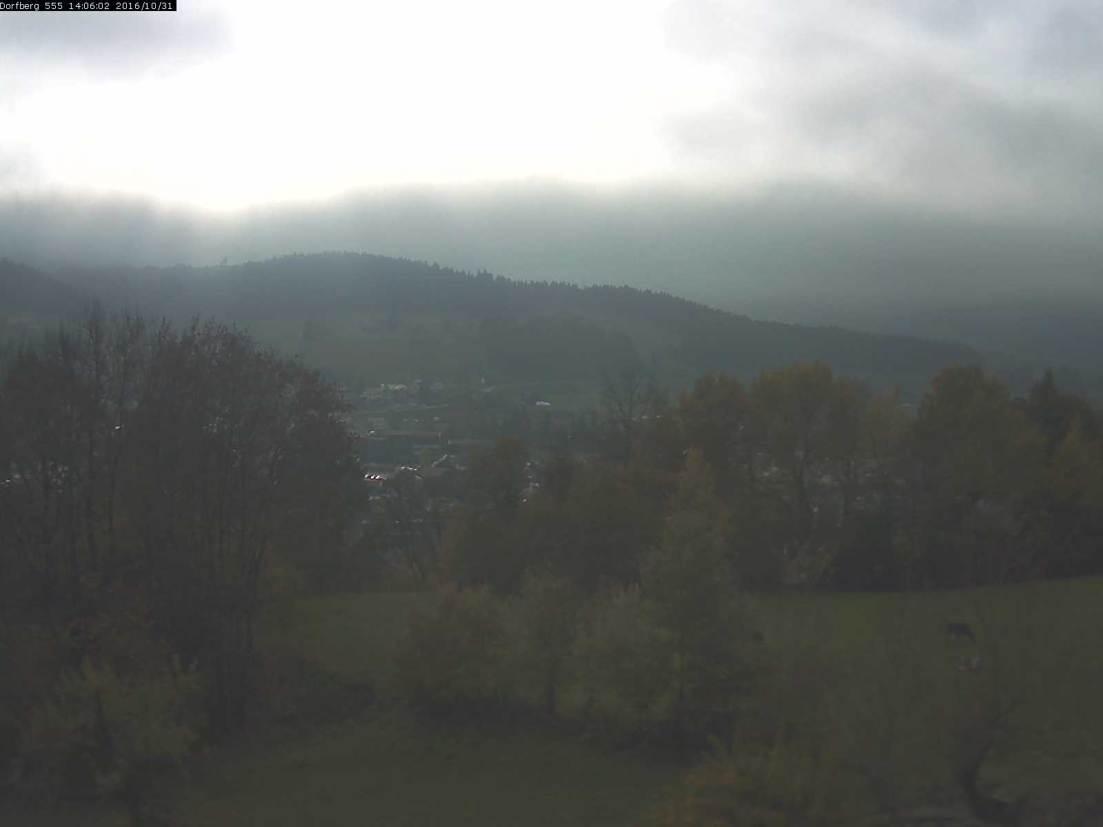 Webcam-Bild: Aussicht vom Dorfberg in Langnau 20161031-140601