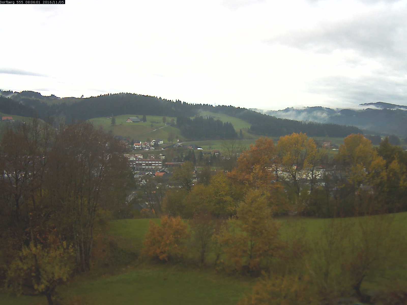 Webcam-Bild: Aussicht vom Dorfberg in Langnau 20161105-080601