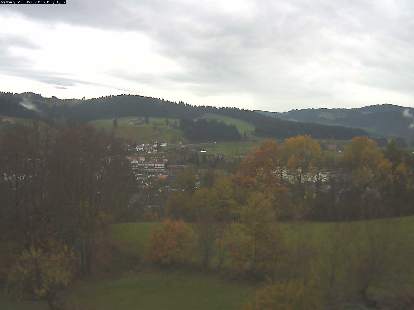 Webcam-Bild: Aussicht vom Dorfberg in Langnau 20161105-090601