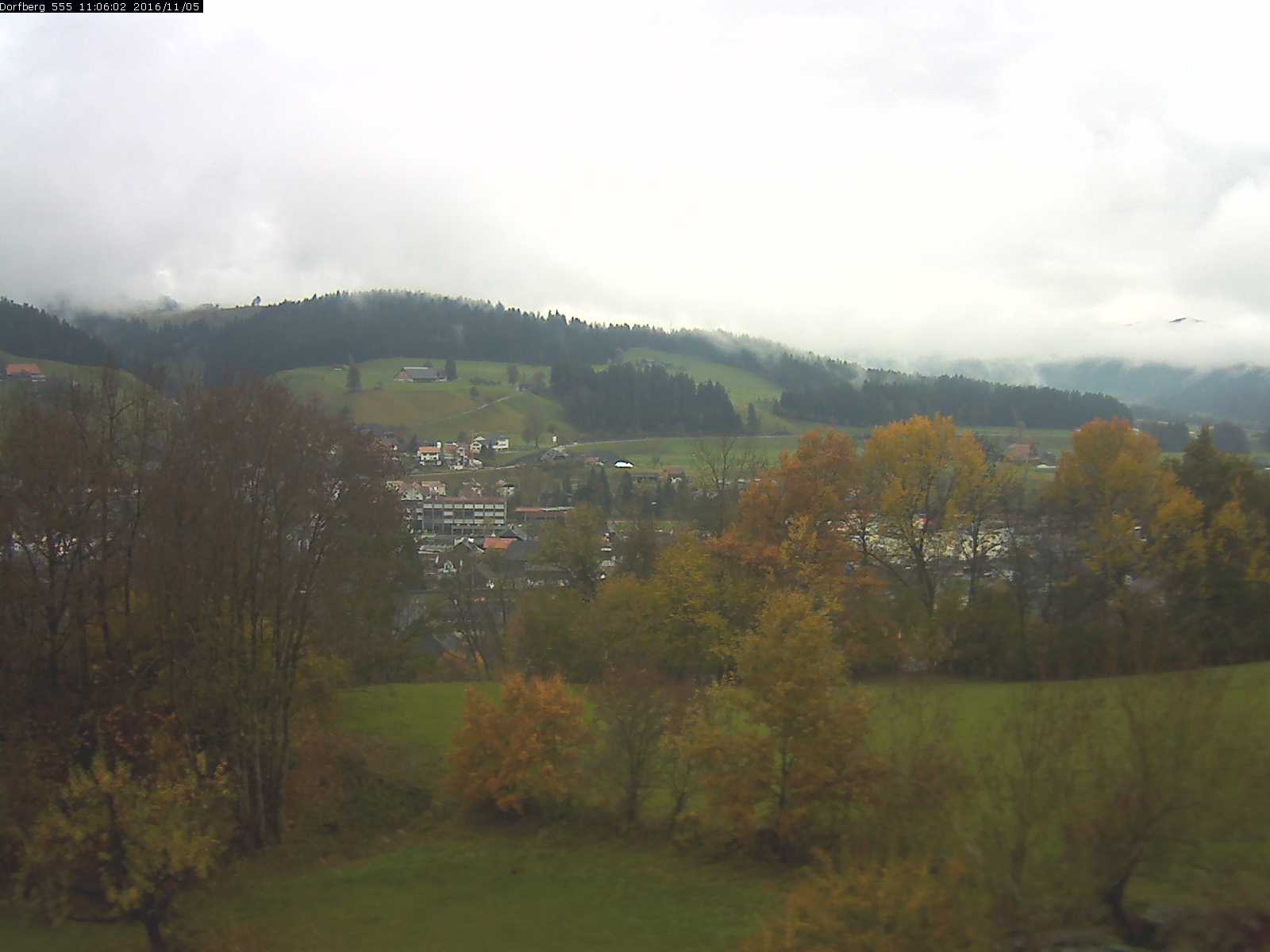 Webcam-Bild: Aussicht vom Dorfberg in Langnau 20161105-110601