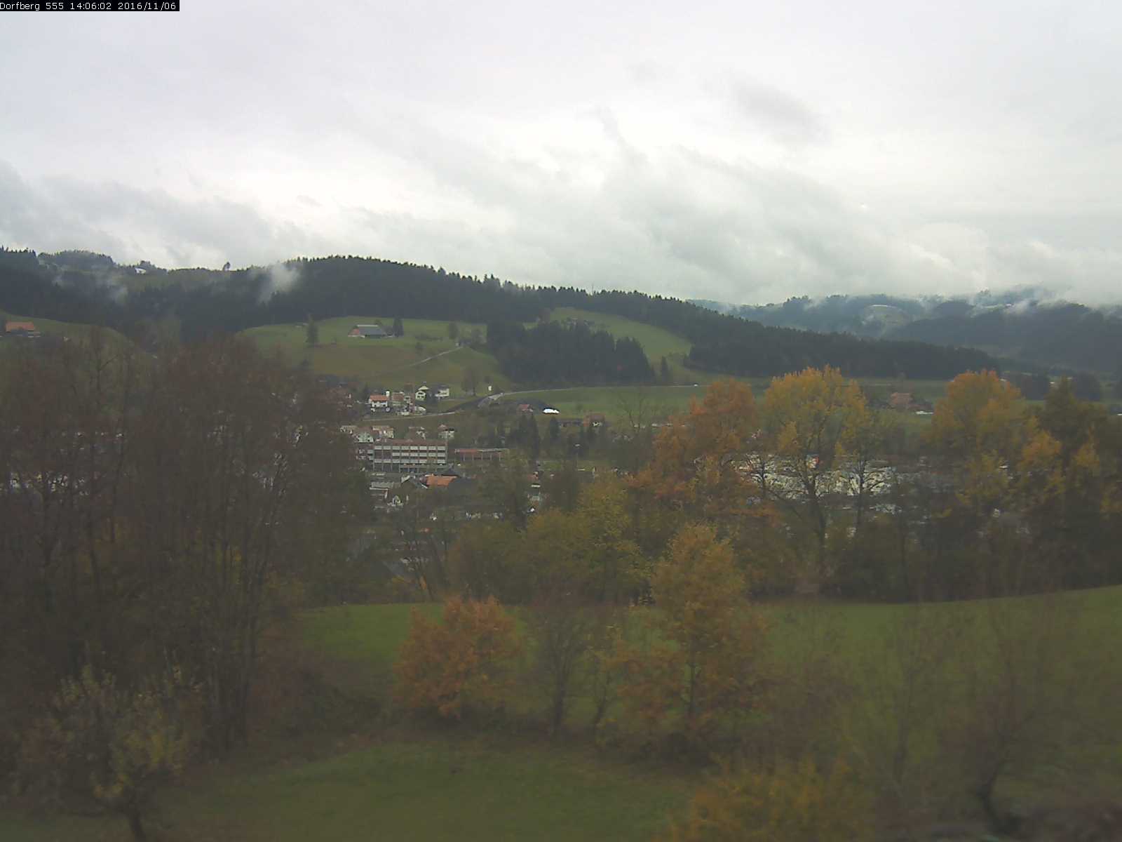 Webcam-Bild: Aussicht vom Dorfberg in Langnau 20161106-140601