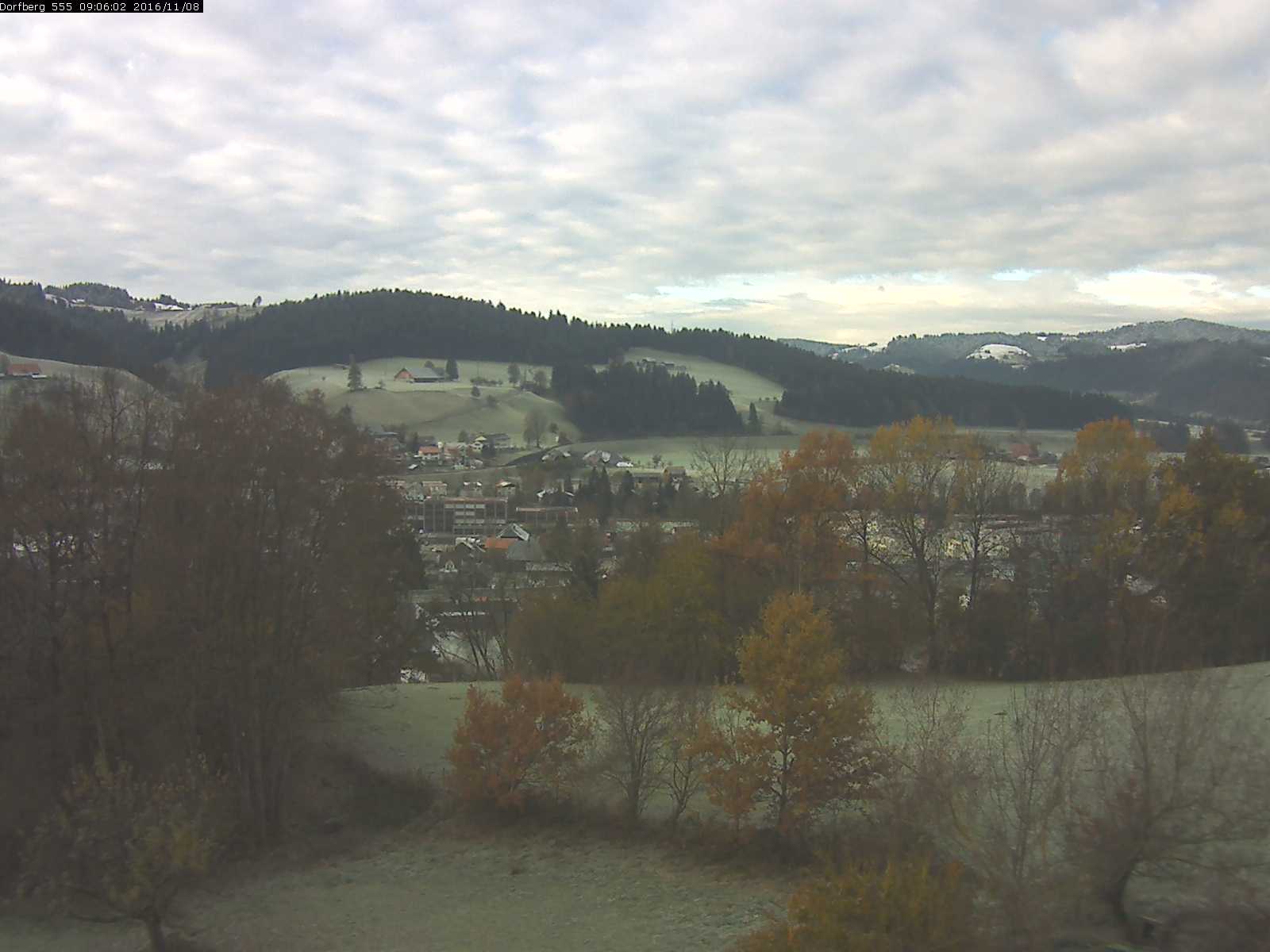 Webcam-Bild: Aussicht vom Dorfberg in Langnau 20161108-090601