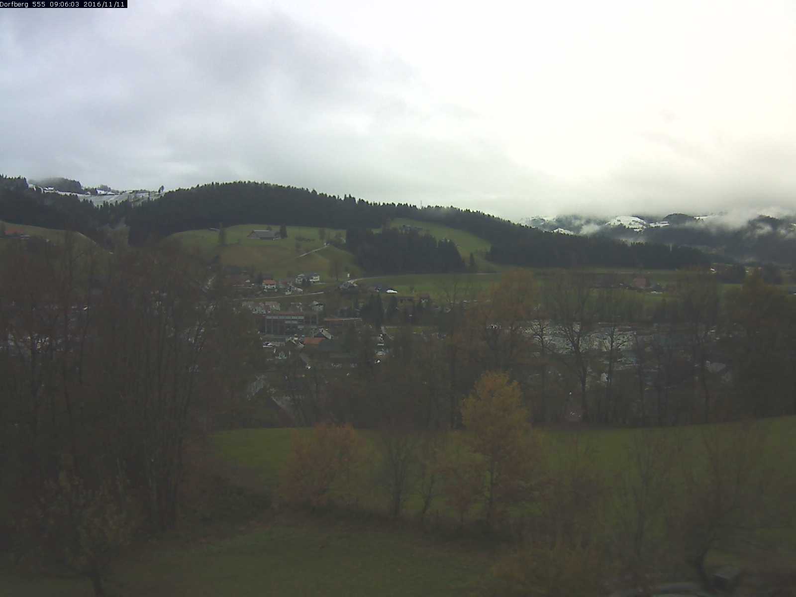 Webcam-Bild: Aussicht vom Dorfberg in Langnau 20161111-090601