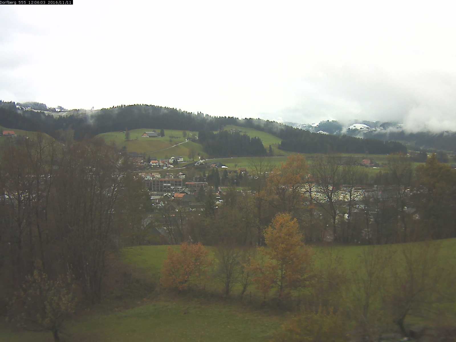 Webcam-Bild: Aussicht vom Dorfberg in Langnau 20161111-120602