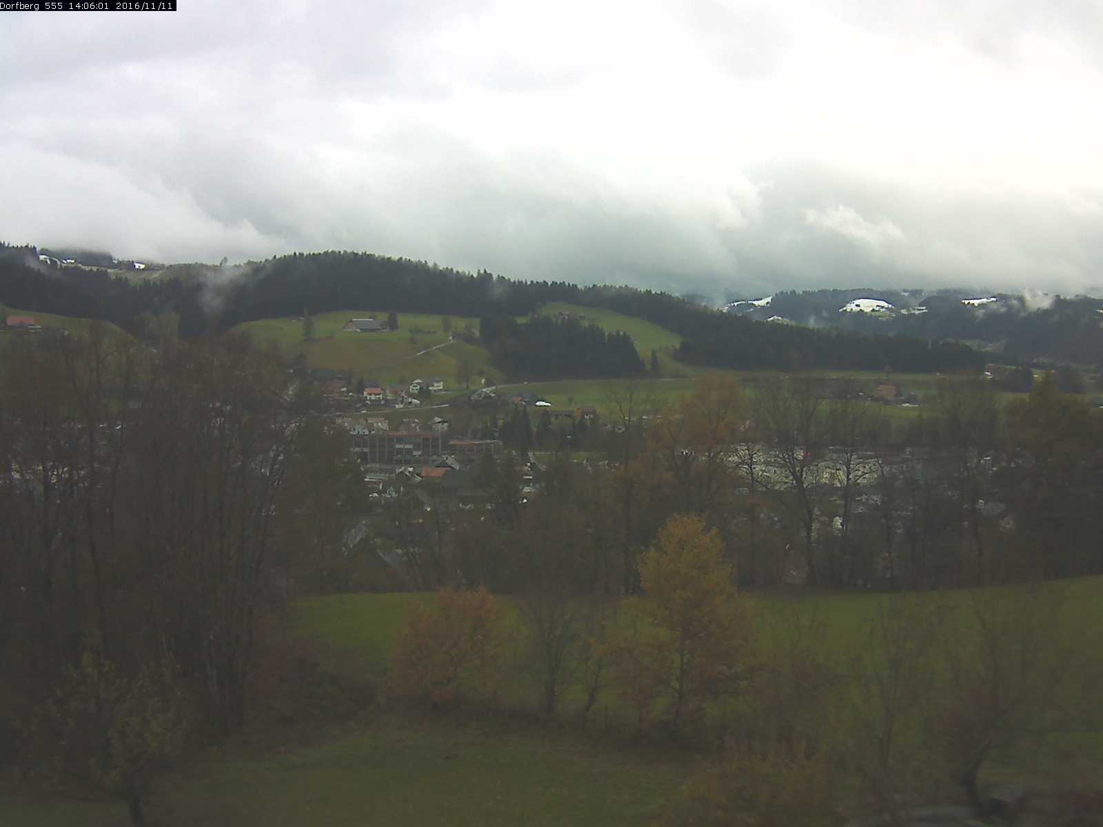 Webcam-Bild: Aussicht vom Dorfberg in Langnau 20161111-140601
