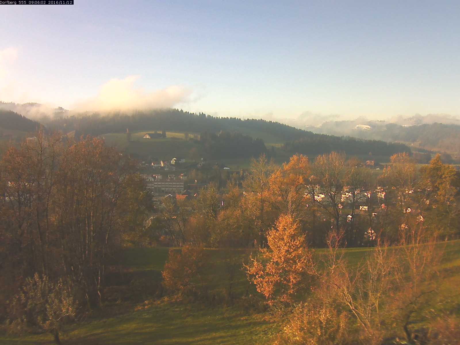 Webcam-Bild: Aussicht vom Dorfberg in Langnau 20161112-090601