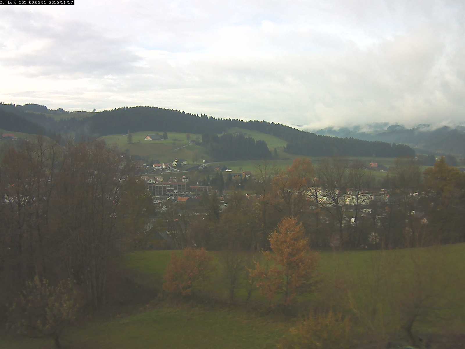 Webcam-Bild: Aussicht vom Dorfberg in Langnau 20161117-090601