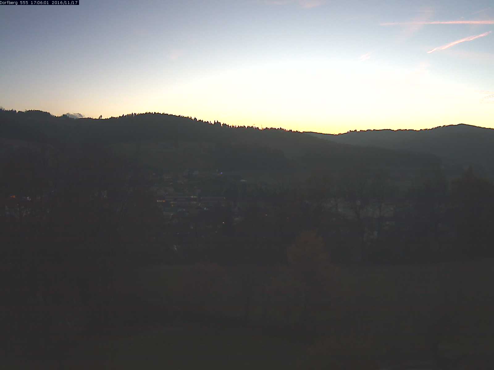 Webcam-Bild: Aussicht vom Dorfberg in Langnau 20161117-170601