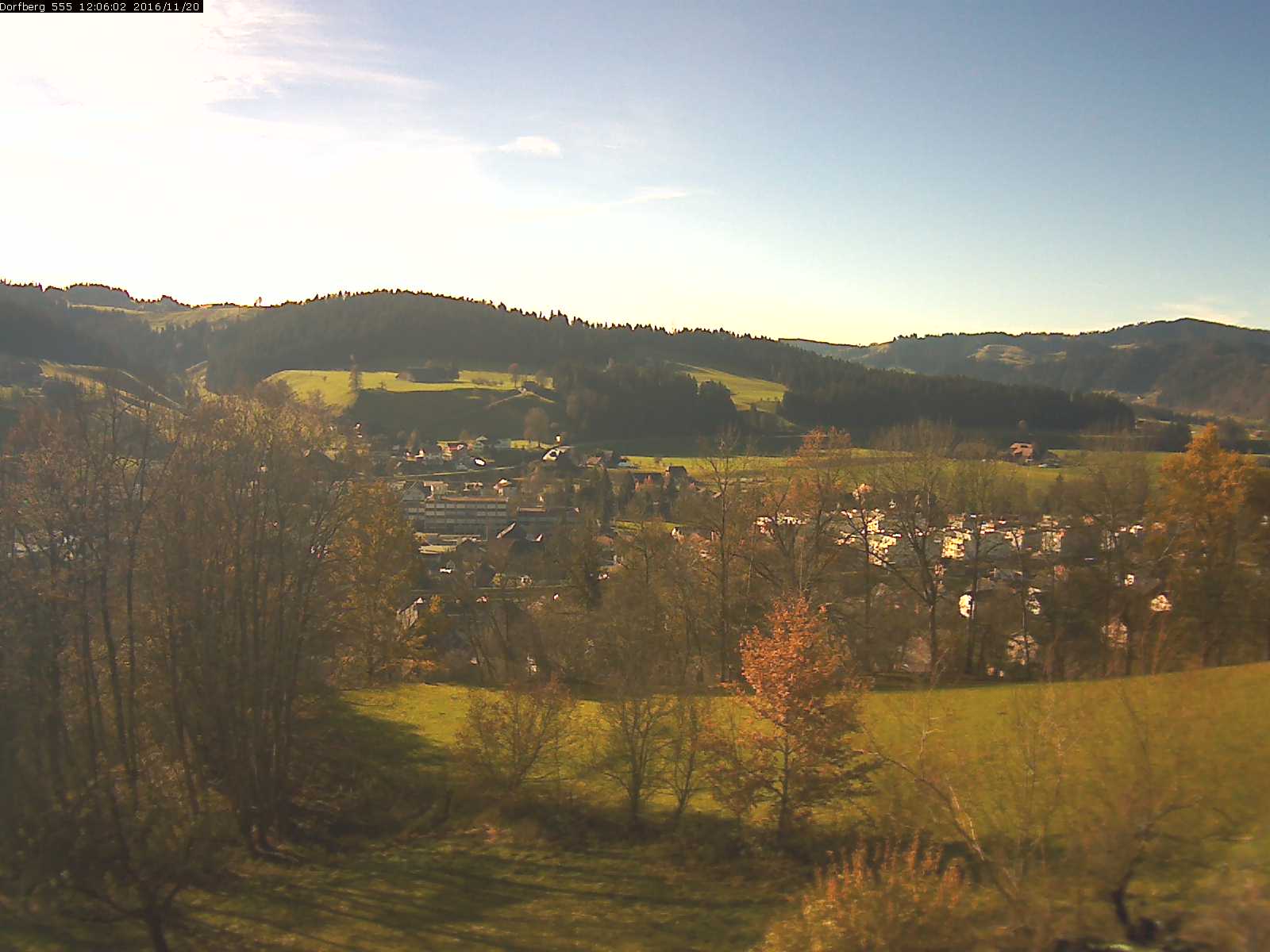 Webcam-Bild: Aussicht vom Dorfberg in Langnau 20161120-120601
