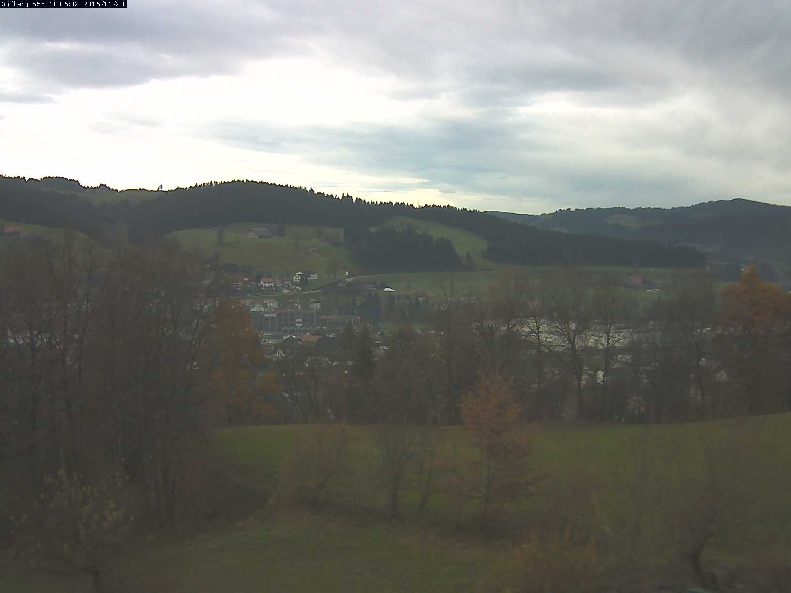 Webcam-Bild: Aussicht vom Dorfberg in Langnau 20161123-100601
