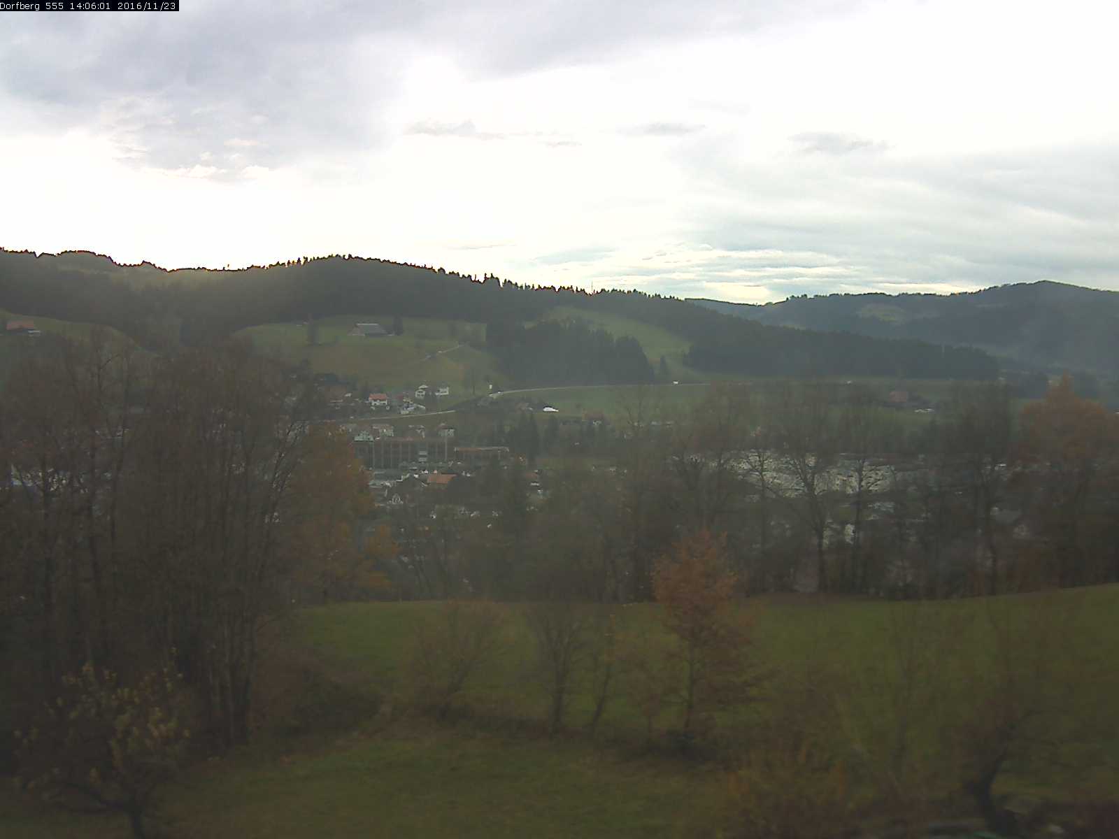 Webcam-Bild: Aussicht vom Dorfberg in Langnau 20161123-140601