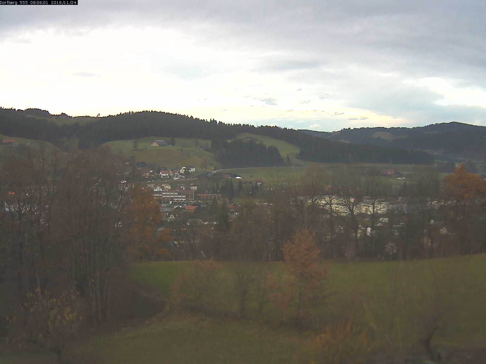 Webcam-Bild: Aussicht vom Dorfberg in Langnau 20161124-080601